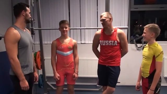 Тренировка юных спортсменов с олимпийскими чемпионами смотреть онлайн