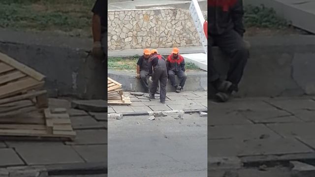 На Волжской плитку, как пазл собирали смотреть онлайн