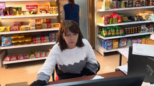 Подарок от Лакки и праздничная суматоха 🤯 смотреть онлайн