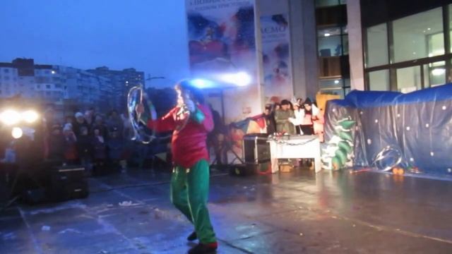 Клоун Эльф, выступление перед администрацией на день Св. Николая-2 смотреть онлайн