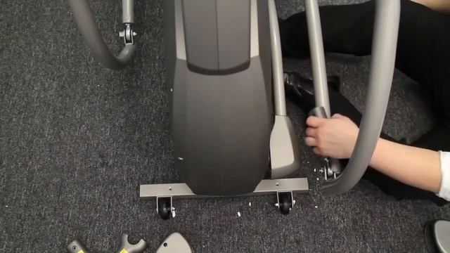 Сборка эллиптического тренажера Spirit Fitness CE800. Шаг 3 смотреть онлайн
