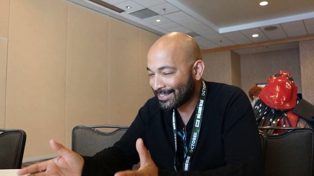 Max Hernandez (Antonio Montez) discusses Stephen King's Mr. Mercedes @ SDCC '18! смотреть онлайн