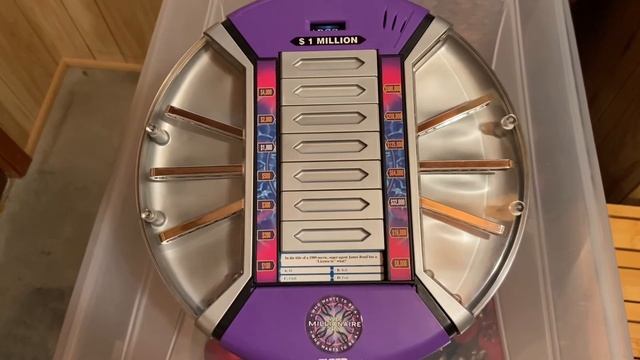 Tiger Electronics Who Wants To Be A Millionaire (Electronic Tabletop US Version) Test Mode смотреть онлайн