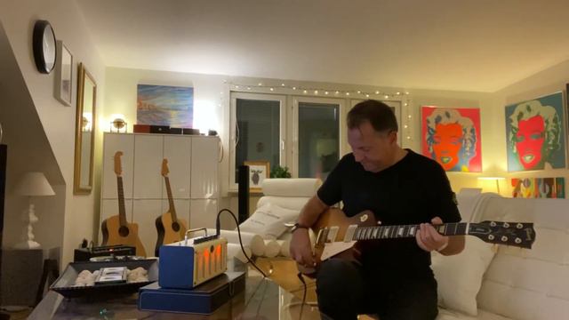 Testing the Yamaha TRH5 guitar amp смотреть онлайн