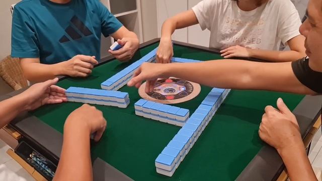 Speedy Mahjong #mahjong #automaticmahjongtable смотреть онлайн