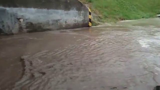 Затопило тунель в Кропоткине смотреть онлайн