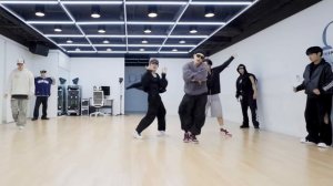 ATEEZ. "Work" Dance Practice Mirrored