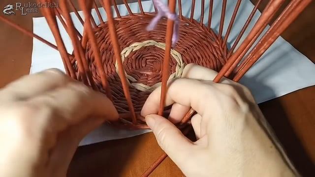 Корзина для фруктов 1 частьиз газетных трубочек