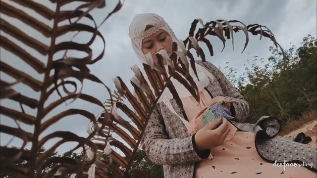 Teaser Macrame Berry and Rose by deefaagallery смотреть онлайн