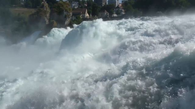 В ЗАБРОШЕННОЙ избе посреди леса дед нашел МЛАДЕНЦА. Как он тут очутился просто НЕВЕРОЯТНО смотреть онлайн