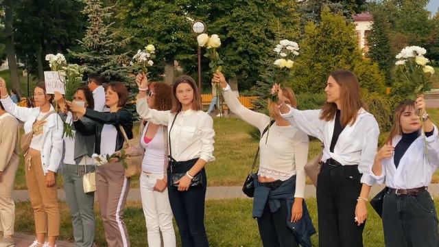 Здавалася зусiм адны цi Нехта прачнецца iншым смотреть онлайн