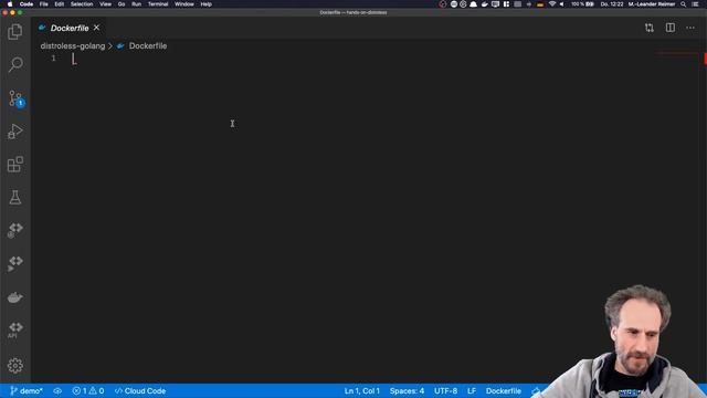Put Your Containers on a Secure Diet with Google Distroless смотреть онлайн