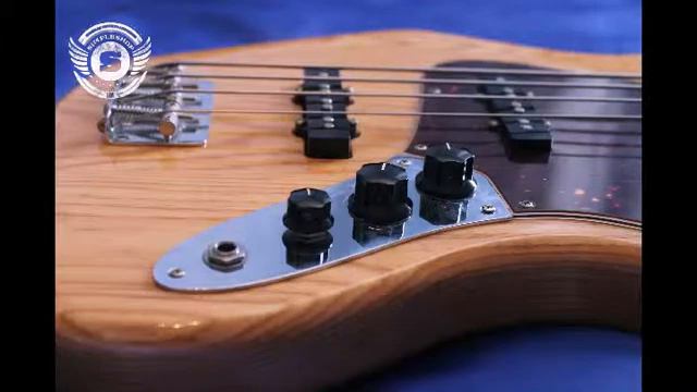 Fender Jazz Bass Special смотреть онлайн