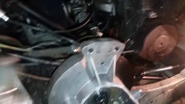 замена гусеницы на снегоходе Рысь 440..дароботка кпп смотреть онлайн