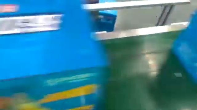 Лазерная печать на дате печати картонной коробки или QR-кода смотреть онлайн