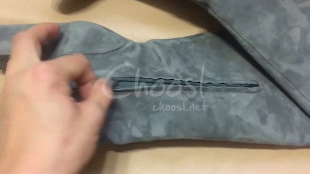 Ботфорты замшевые на каблуке серого цвета Choosl смотреть онлайн