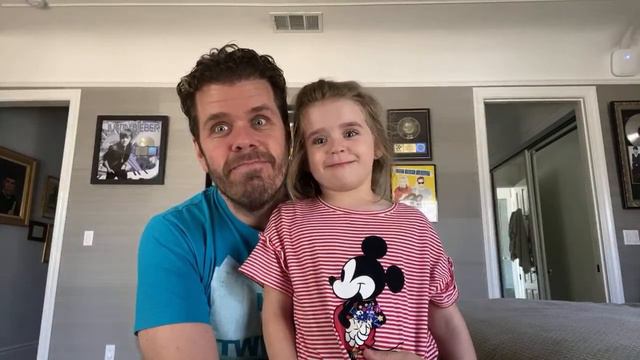 Father’s Day 2020 - Corona Style! | Perez Hilton And Family смотреть онлайн