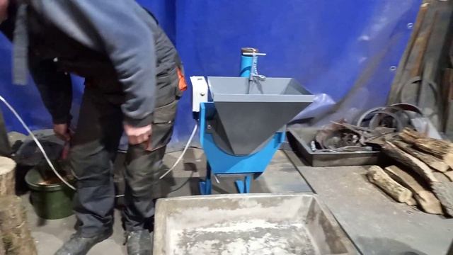 зернодробилка 220 в в  г.Житомир