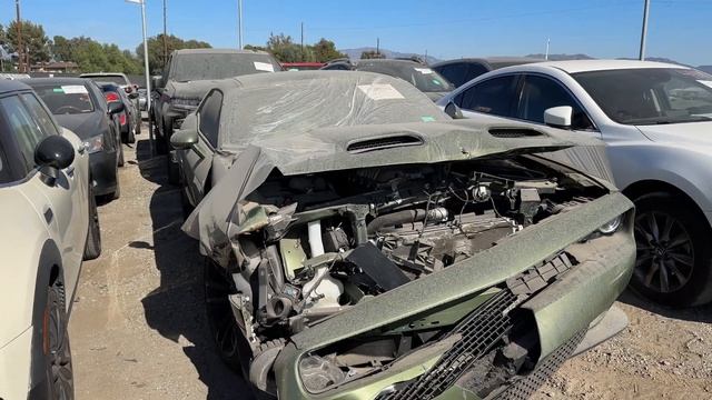 Buying DESTROYED Dodge Hellcats CHEAP At Salvage Auction! смотреть онлайн