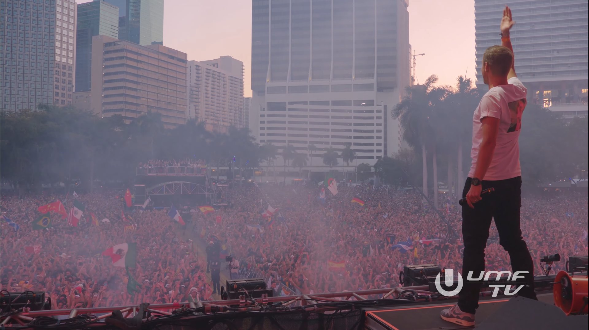 Armin van Buuren live at Ultra Music Festival Miami 2022 4K UMF смотреть онлайн