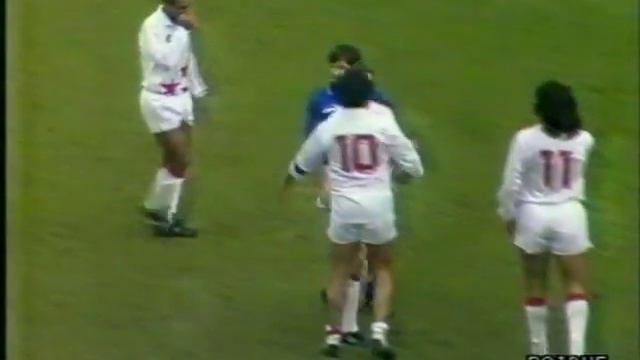 1988 Сборная мира - сборная Италии 3:3 (ветераны). Первый гол Олега Блохина. смотреть онлайн