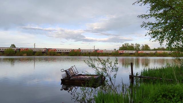 Тепловоз ТЭП70 - ???? с фирменным поездом 