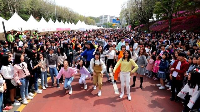 GoToe's first Random Play Dance in Metropolitan area! GUNPO, Korea смотреть онлайн