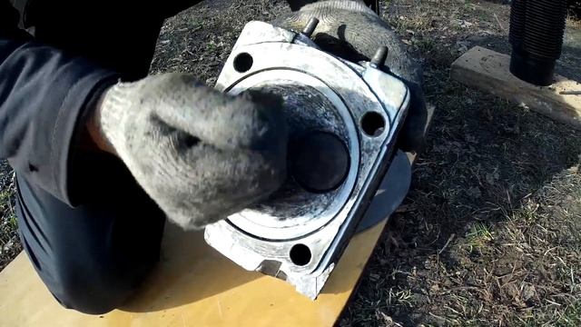 Устранение течи из под головки на Т-40. Притирка головки смотреть онлайн