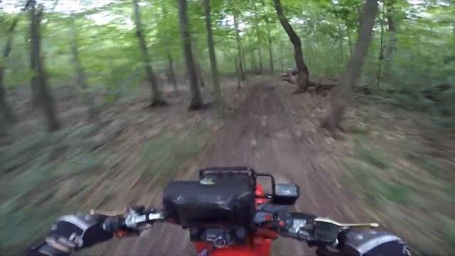 1985 & 1986 Honda Big Red & 1985 Honda ATC250SX Trail Ride with Commentary смотреть онлайн