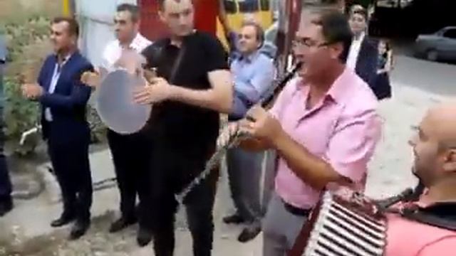 Dhol Klarnet Akkord #dhol #klarnet #akkordeon#барабан#музыканты#армянскиемузыканты#hay смотреть онлайн