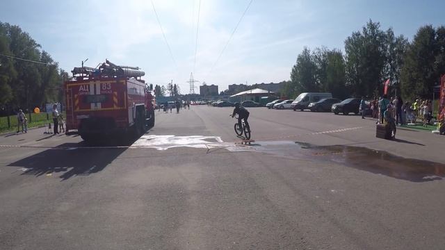 GoPro BMX Riding | Беру 7 Ступеней | Нас ВЫГОНЯЕТ ОХРАНА | Катаем в парке смотреть онлайн