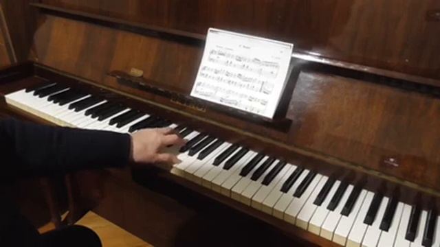 Разучиваем на ф-но. Гайдн Менуэт Соль мажор. смотреть онлайн