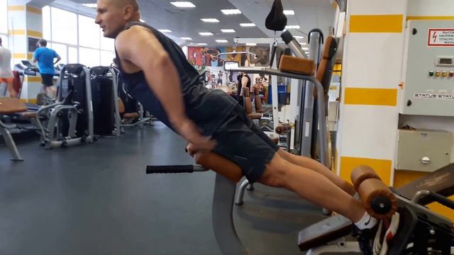 Гиперэкстензия - как глубоко опускатья и как высоко подниматься? смотреть онлайн