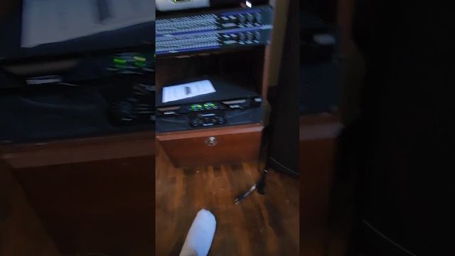 my review of the cerwin vega xls-215 with a sinbosen k4-1000 along with another blown fuse смотреть онлайн