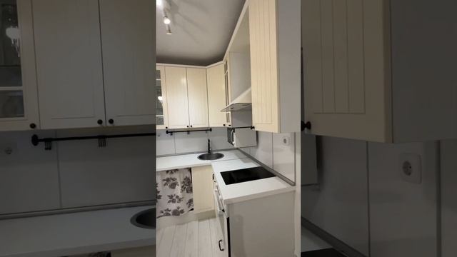 Продам стильную, светлую и уютную квартиру в кирпичном доме. смотреть онлайн