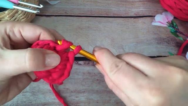 Как делать ПРИБАВКИ (ПР) крючком для начинающих \ уроки по вязанию амигуруми смотреть онлайн
