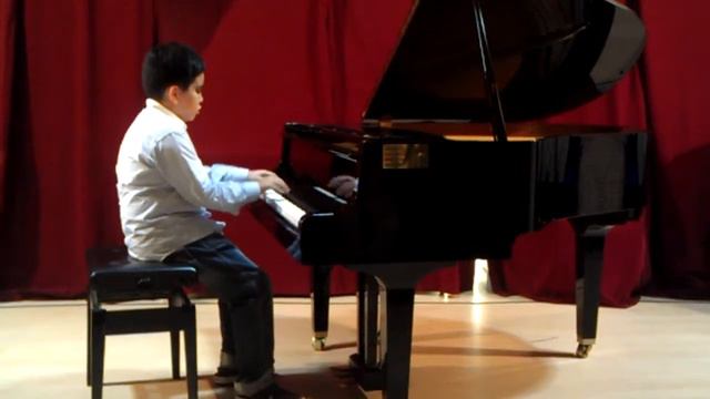 Bagatelle, Op.33 No.3 + Sonatina in C major смотреть онлайн