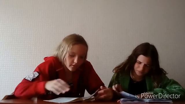 BACK TO SCHOOL: Начальная школа vs Старшая школа смотреть онлайн