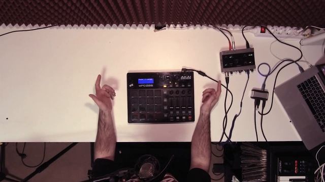 УРОКИ БИТМЕЙКИНГА: FINGER DRUMMING (Динамический диапазон) смотреть онлайн