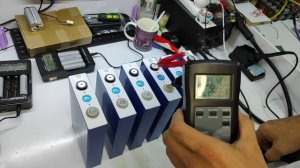 Новая партия Lifepo4 105Ah. Проверка на внутреннее сопротивление, установка на проверку емкости.