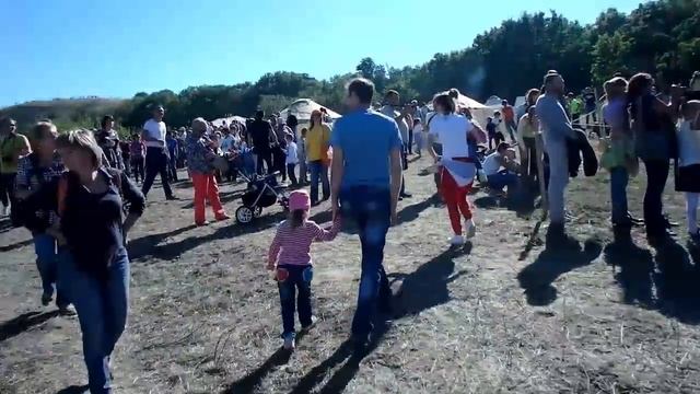 Фестиваль Укек/Один день из жизни средневекового города смотреть онлайн