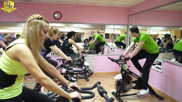 Академия женского фитнеса "Queens" смотреть онлайн