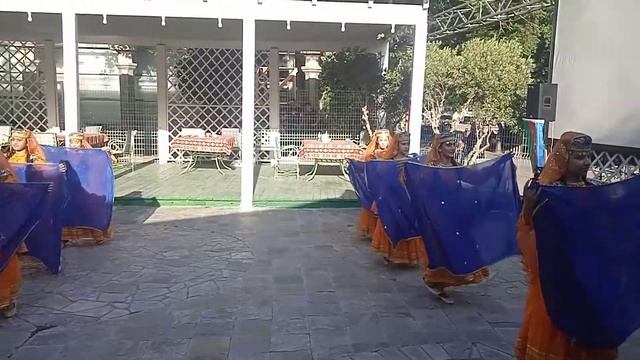 Aysel reqs ansanbli zabitler parkinda Silahlı qüvvələr günü." innabi reqsi " смотреть онлайн