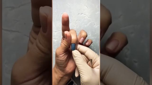 Как наносятся лаковые полоски на ноготочки ???Согласитесь здорово ?Ничем не хуже гель лака ! смотреть онлайн