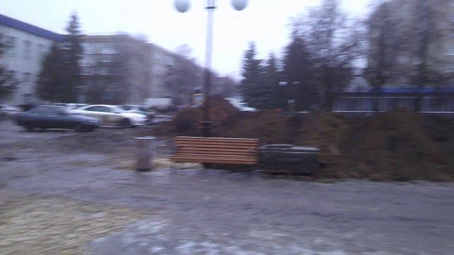 И соорудим в сквере большую букву Е... смотреть онлайн