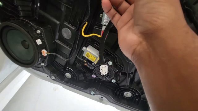 Highlights of DIY Install of new speaker on 2017 Kia Optima #howtovideos смотреть онлайн