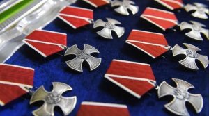 Участников спецоперации, получивших ранения, наградили медалями в Москве