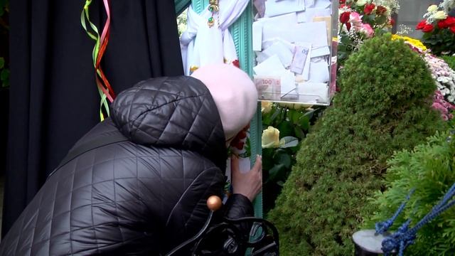 (Диск №76) - Матерь Божия посетила Храм Архимандрита Рафаила и покрыла Покровом всех людей!!! смотреть онлайн