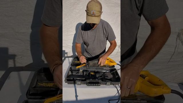 DEWALT DWE305 12 Amp Corded Reciprocating Saw Review смотреть онлайн