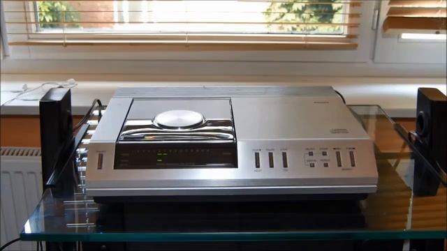 Philips CD100 Vintage CD-Player смотреть онлайн